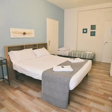 Hostel Barcolana -