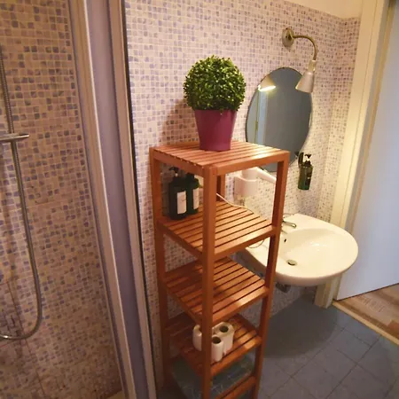 Hostel Barcolana - *